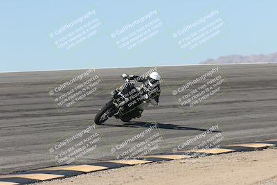 media/Oct-13-2025-Moto Forza (Mon) [[a66d839500]]/4-C Group/Session 2 (Bowl)/